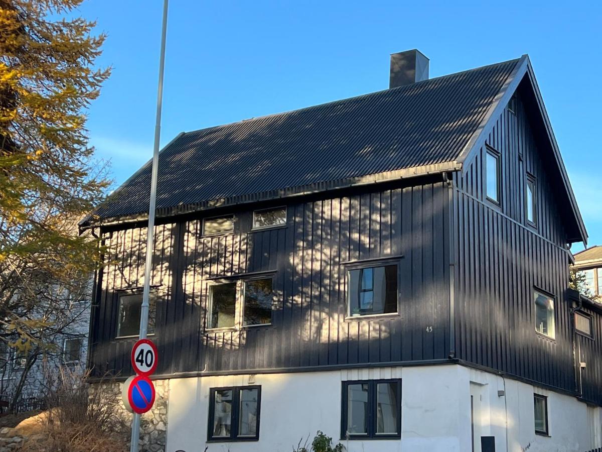 Urban And Stylish Apartment In City Centre Tromsø Exteriör bild